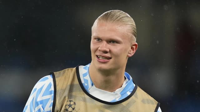 Ile zarabia Haaland rocznie? Zaskakujące źródła jego dochodów! Ile zarabia Haaland rocznie? Zaskakujące źródła jego dochodów!