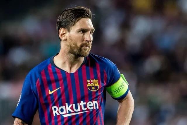 Lionel Messi wiek: zaskakujące fakty o legendzie futbolu i jego dacie urodzenia Lionel Messi wiek: zaskakujące fakty o legendzie futbolu i jego dacie urodzenia