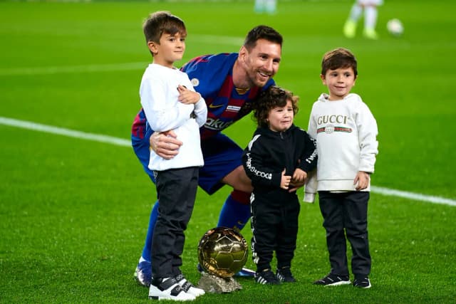 Czy Messi ma dzieci? Poznaj ich imiona i niezwykłą rodzinę! Czy Messi ma dzieci? Poznaj ich imiona i niezwykłą rodzinę!